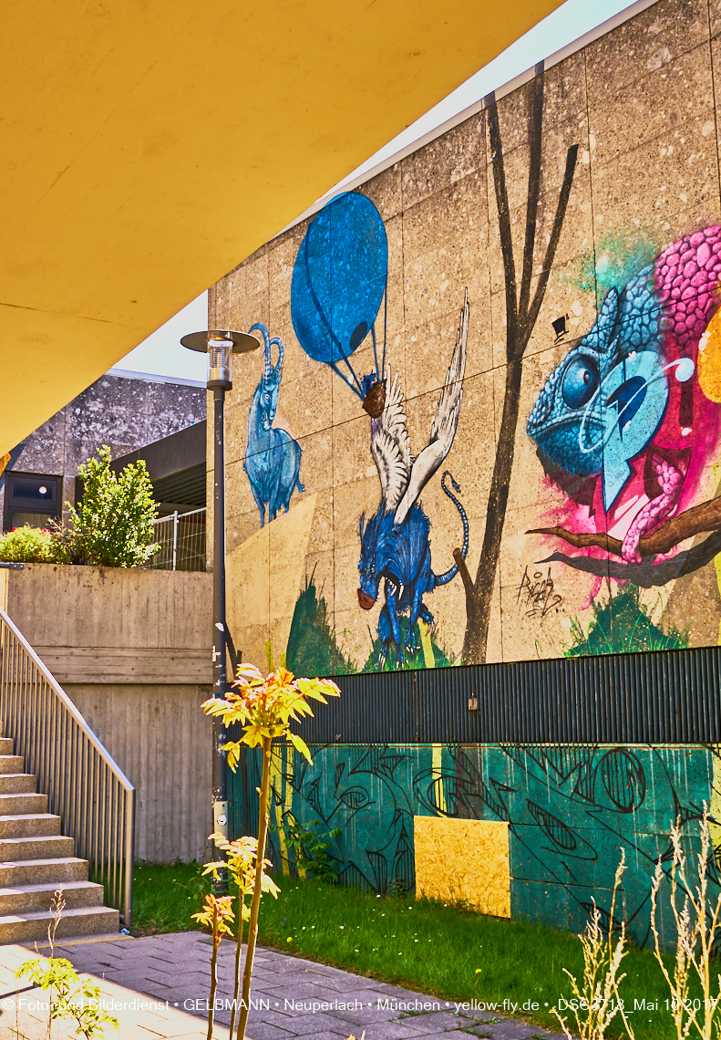 21.03.2017 - Abrissbaustelle Quiddezentrum in Neuperlach